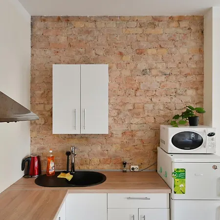 From The To The Old Town 15 Minutes Walk Apartment *